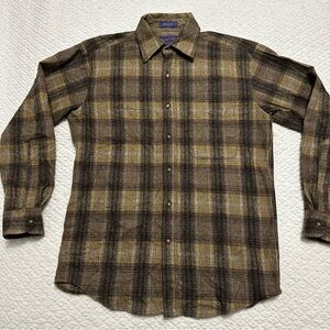 Pendleton Plaid Lodge Shirt 100% Virgin Wool Men’s Size Small